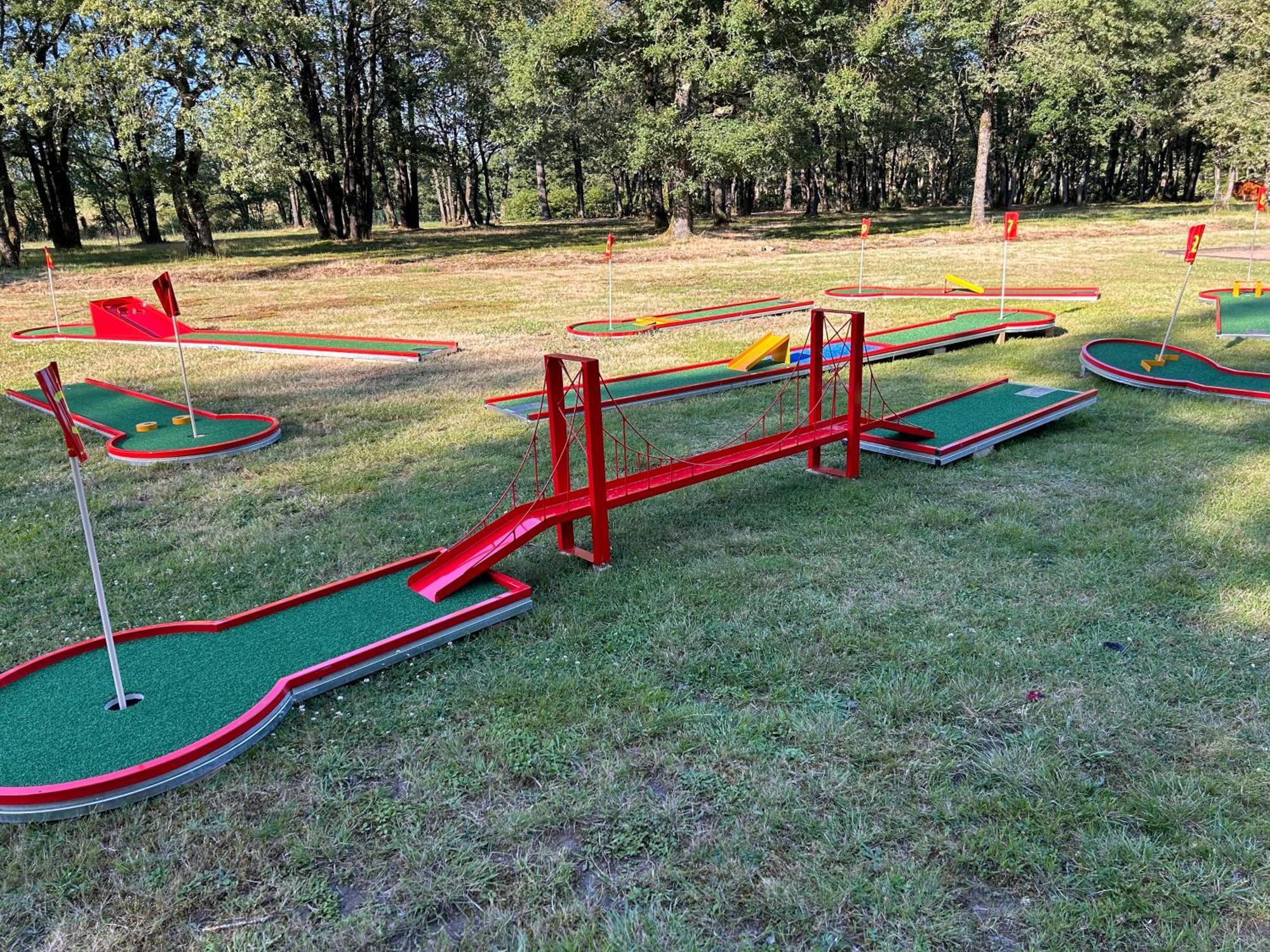 Camping Les Petites Minaudieres Coussay-les-Bois Luaran gambar