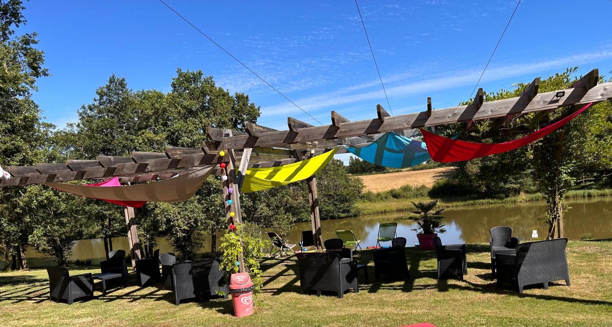 Camping Les Petites Minaudieres Coussay-les-Bois Luaran gambar