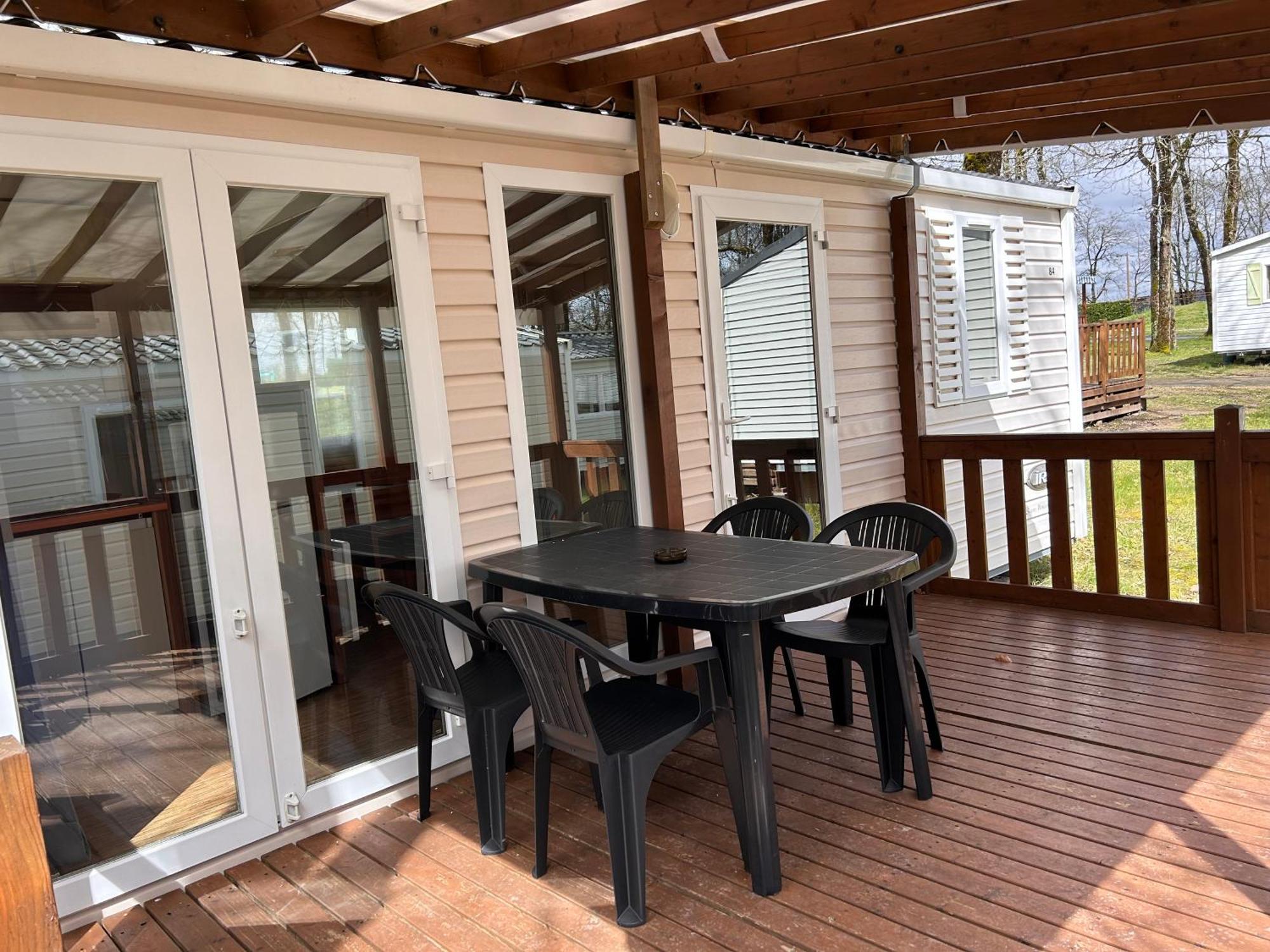 Camping Les Petites Minaudieres Coussay-les-Bois Bilik gambar