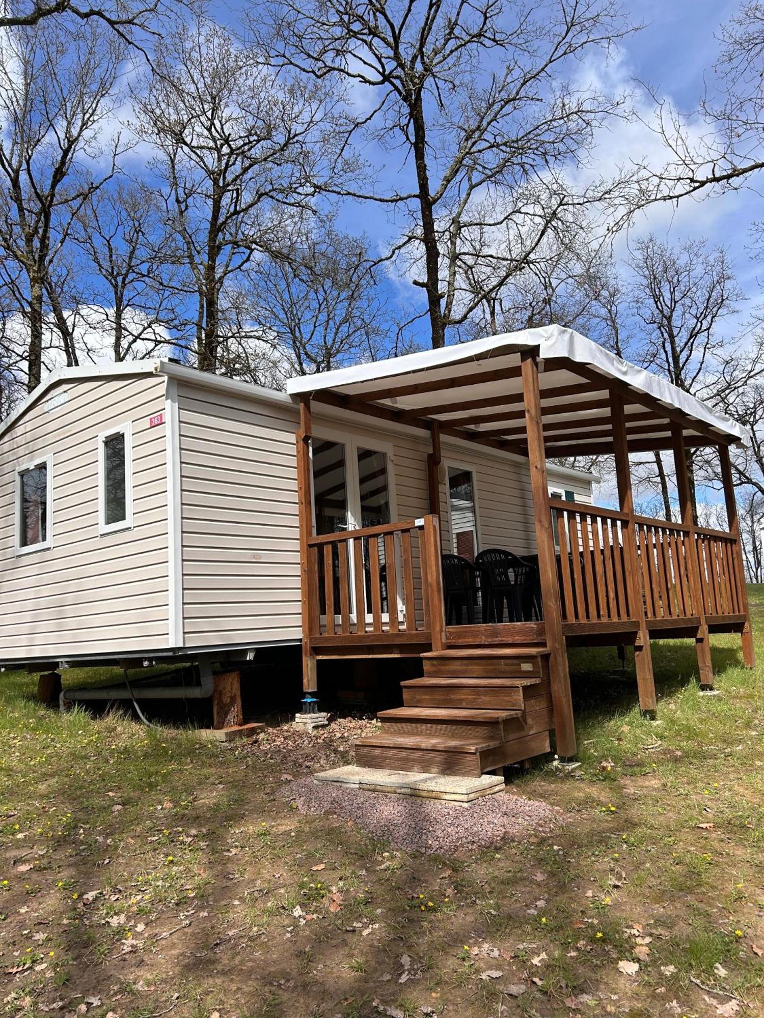 Camping Les Petites Minaudieres Coussay-les-Bois Bilik gambar